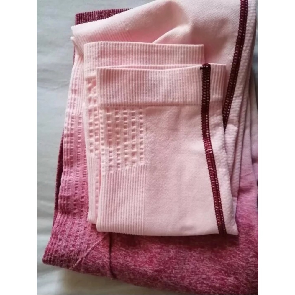 ✨NWT✨ SVOKOR Seamless Ombré Yoga Set - Picture 6 of 7